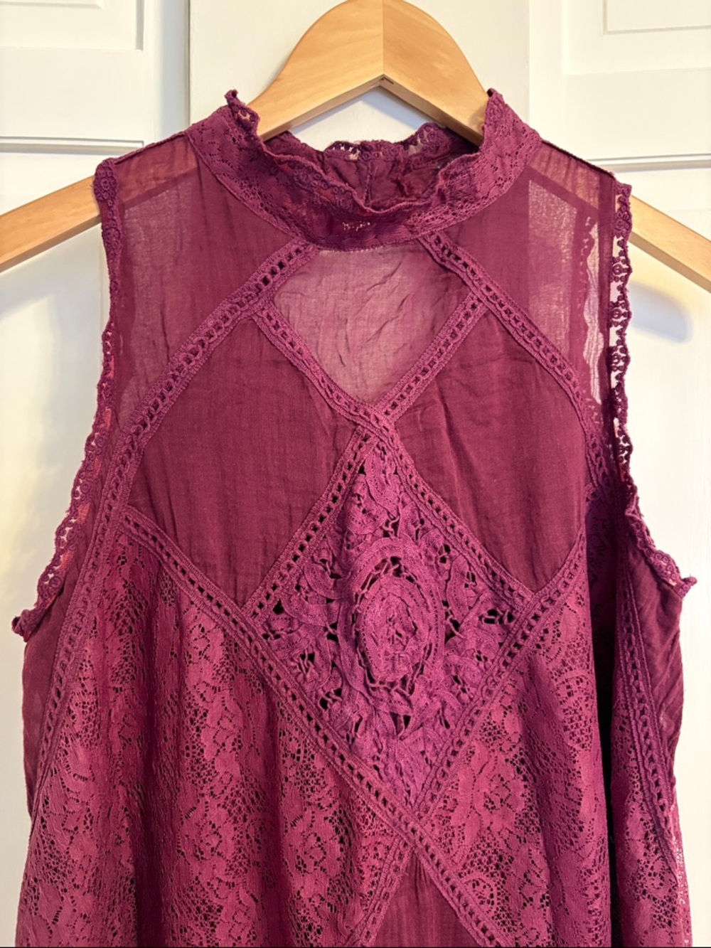 Free People Lace crochet Sleeveless Tunic in Deep Plum Medium - Picture 3 of 12